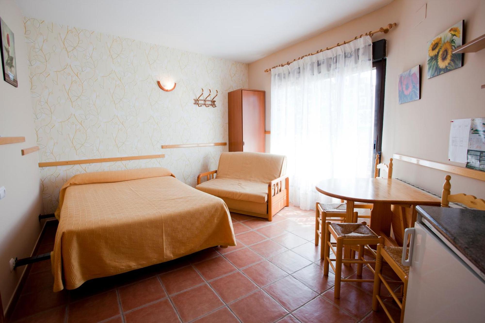 Apartamentos Rurales "La Fuentecilla" Banos De Montemayor Eksteriør billede