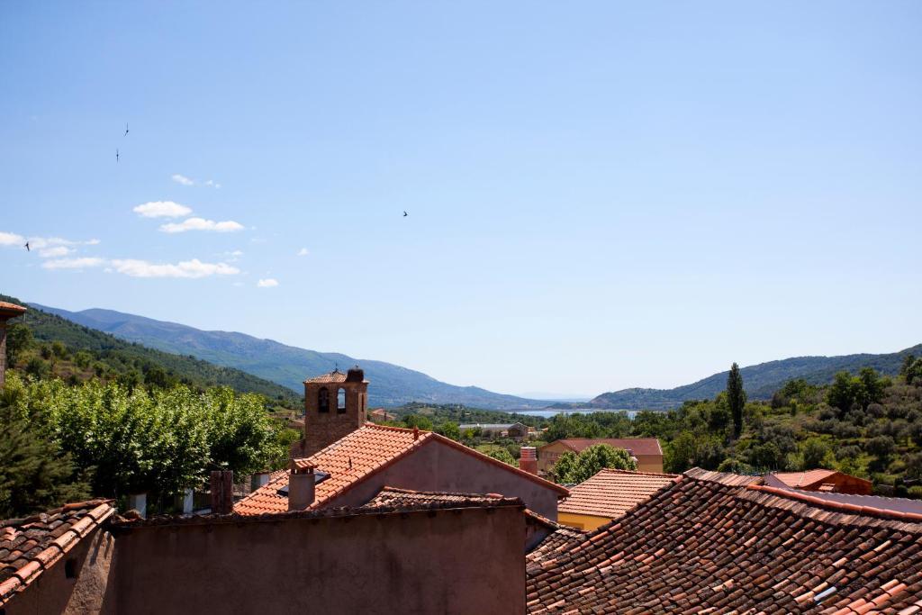 Apartamentos Rurales "La Fuentecilla" Banos De Montemayor Eksteriør billede